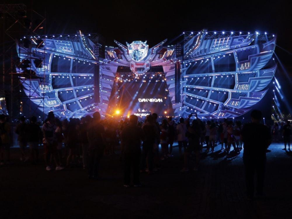 Penampakan panggung Garuda Land, Djakarta Warehouse Project, Jiexpo, (13/12). IDN Times/Erfah Nanda