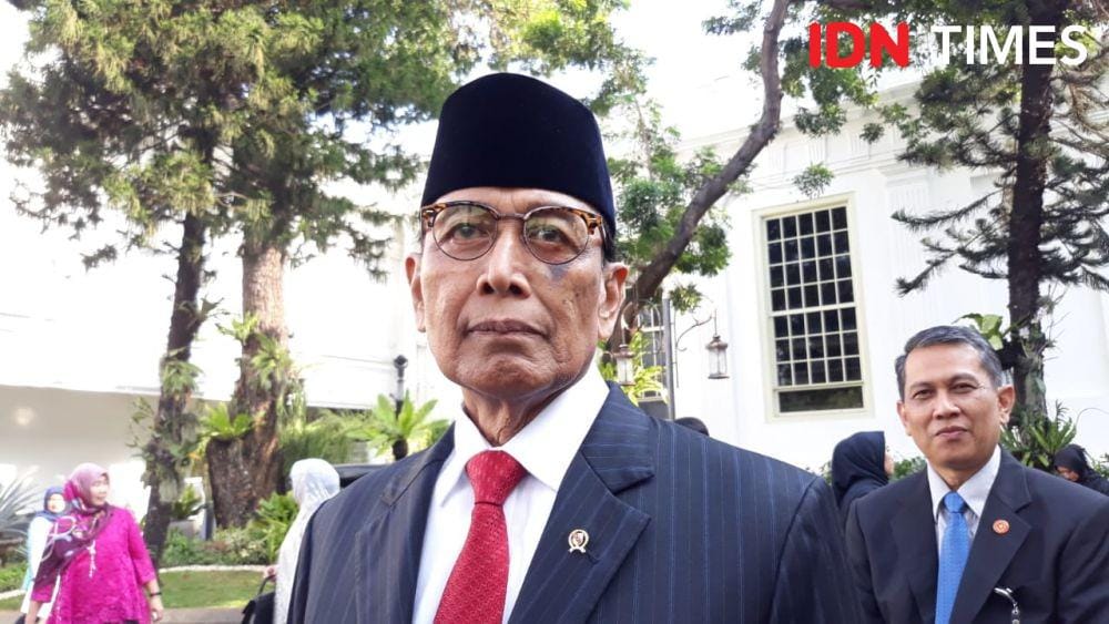 Ketua Wantimpres Wiranto memberikan keterangan pers, di Kompleks Istana Negara, Jakarta Pusat, Jumat 13 Desember 2019. (IDN Times/Teatrika Handiko Putri)