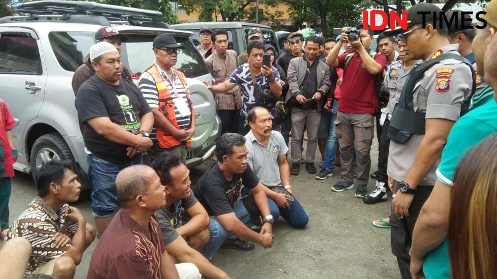 AKBP Turmudi memberikan sosilisasi kepada para jukir di Pasar Pandansari. IDN Times/Surya Aditya