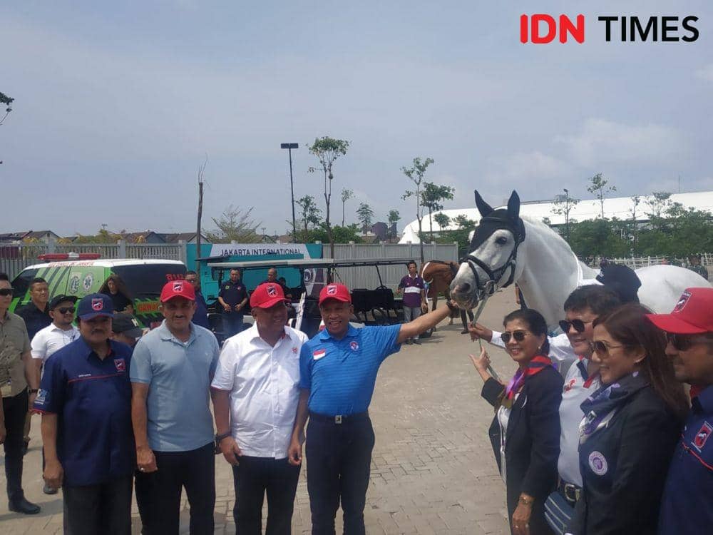 Menpora Zainudin Amali membuka lansgung ajang ECL yang digelar di  Equestrian Park Pulomas (JIEPP), Sabtu (14/12). IDN Times/Ilyas Listianto Mujib