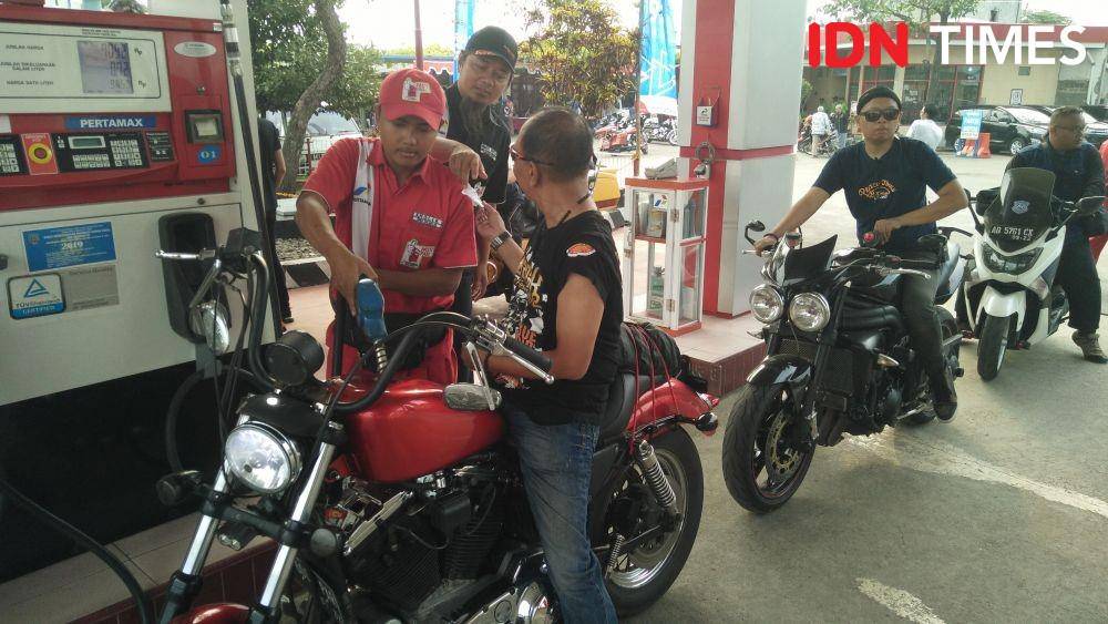 Pertamina ajak komunitas Harley Davidson menggunakan pembayaran BBM non tunai, Sabtu (14/12). IDN Times/Haikal Adithya