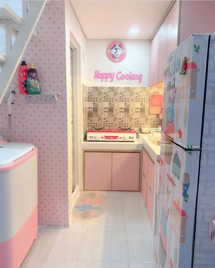 instagram.com/erghena_mustika