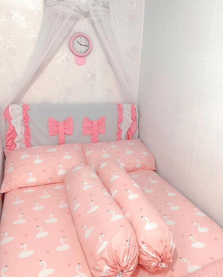 instagram.com/erghena_mustika