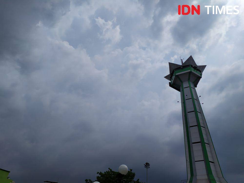 Menara Masjid Baiturahman Semarang