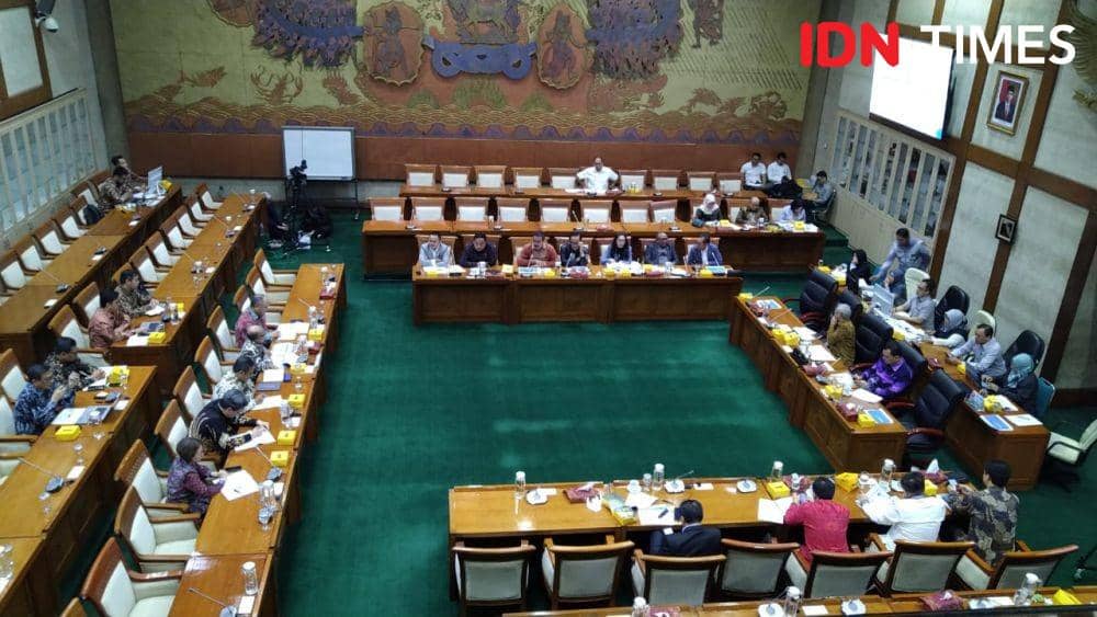 Rapat Komisi VI DPR dengan Jiwasraya (IDN Times/Helmi Shemi)