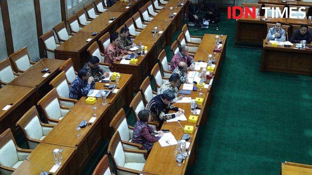 Rapat Komisi VI DPR dengan Jiwasraya (IDN Times/Helmi Shemi)