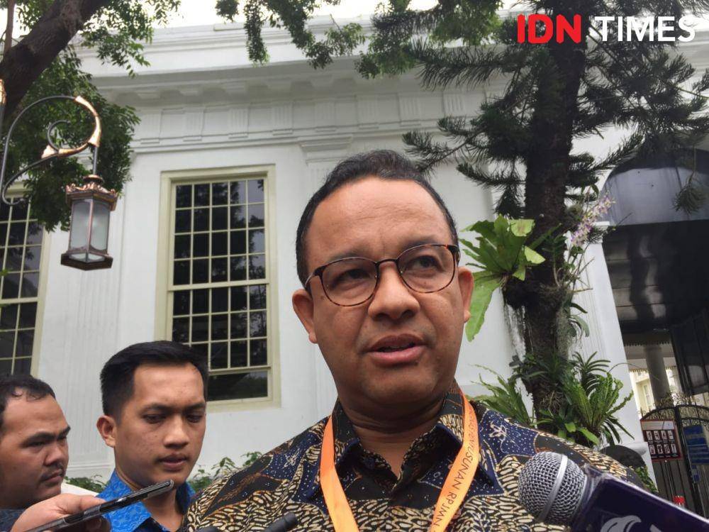Gubernur DKI Jakarta Anies Baswedan memberikan keterangan pers di Kompleks Istana Negara, Jakarta Pusat, Senin 16 Desember 2019 (IDN Times/Teatrika Handiko Putri)