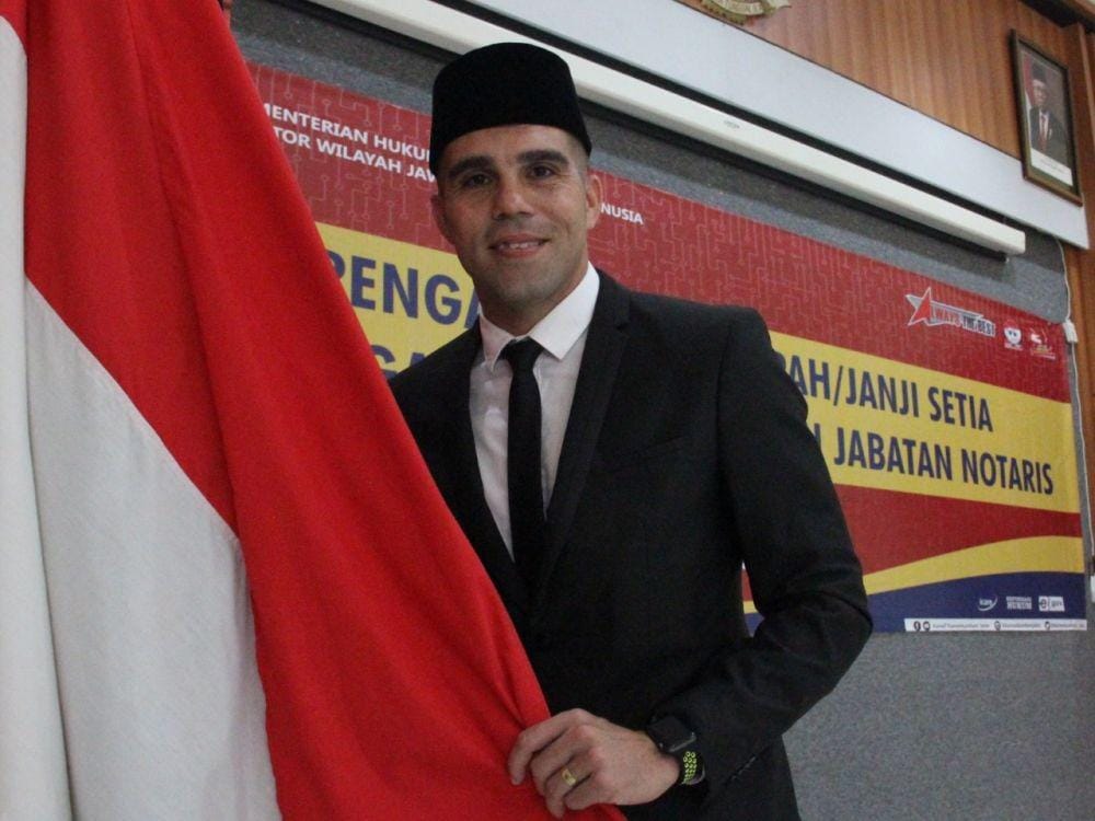 Fabiano Beltrame usai dikukuhkan sebagai WNI, Senin (16/12). Dok. Humas Kanwil Kemenkumham Jatim