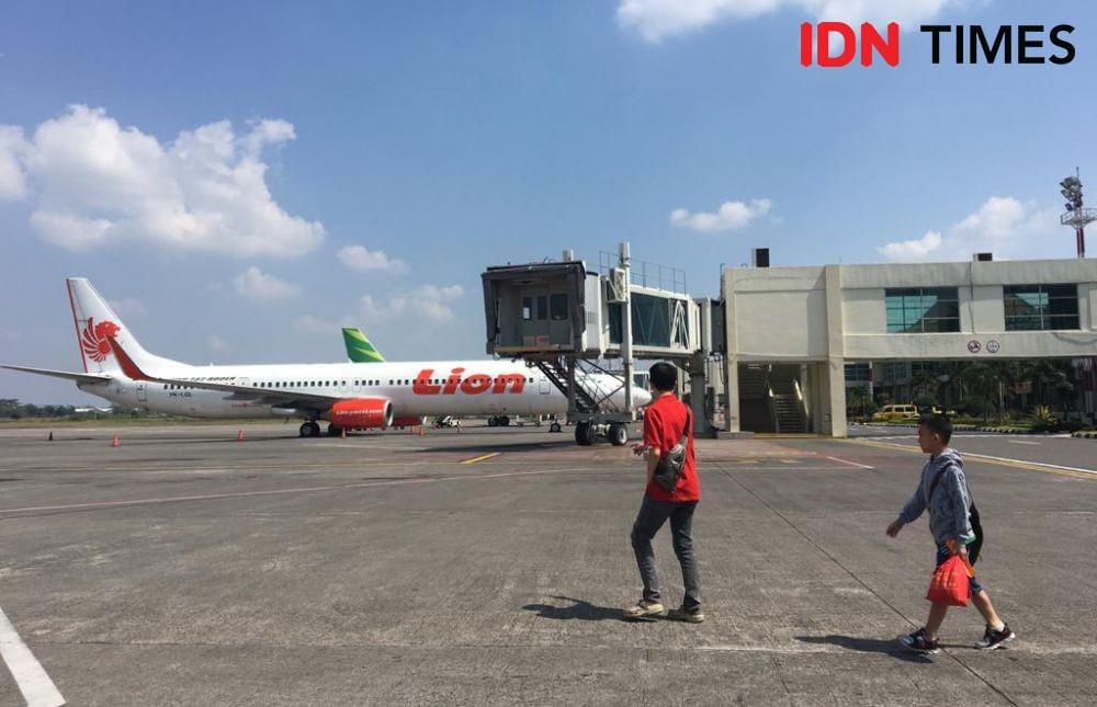 Ilustrasi bandara. IDN Times/Larasati Rey