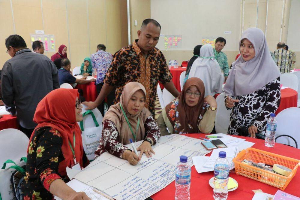 Pelatihan pembelajaran aktif dan manajemen sekolah yang digelar oleh Tanoto Foundation melalui Program PINTAR (Dok. Tanoto Foundation)
