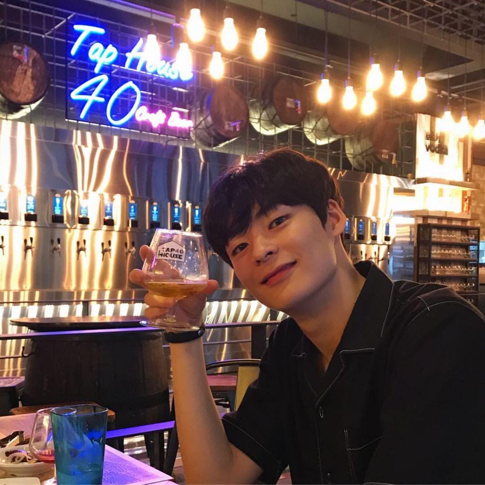 instagram.com/songgeonhee