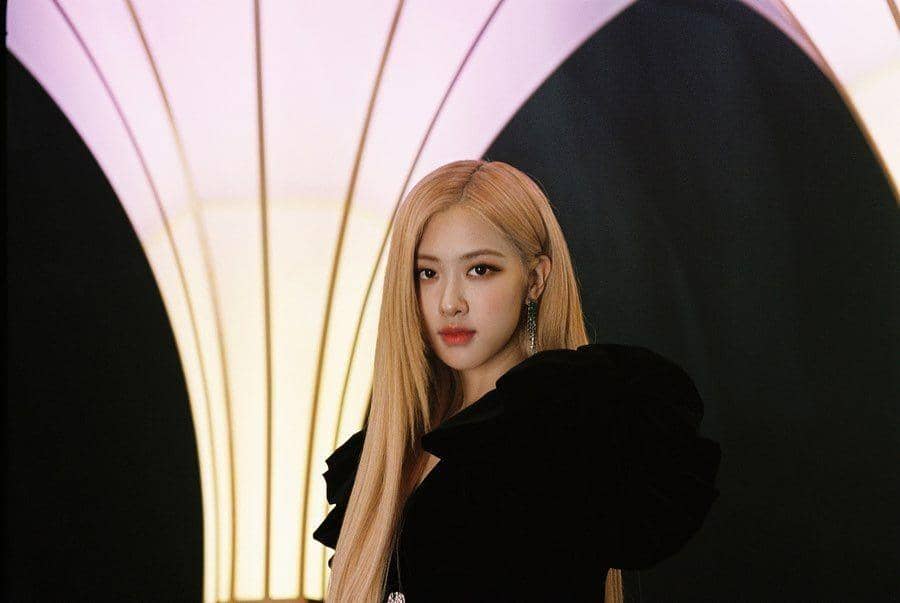 Instagram/roses_are_rosie