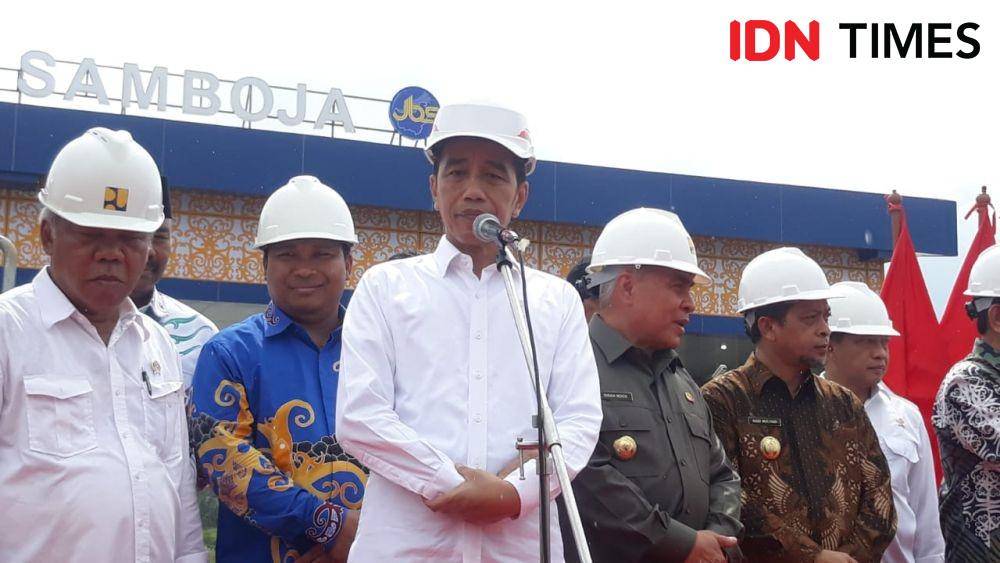 Presiden Jokowi resmikan Jalan Tol Balikpapan-Samarinda (Balsam) seksi Samboja-Samarinda di Kalimantan Timur (IDN Times/Teatrika Handiko P)