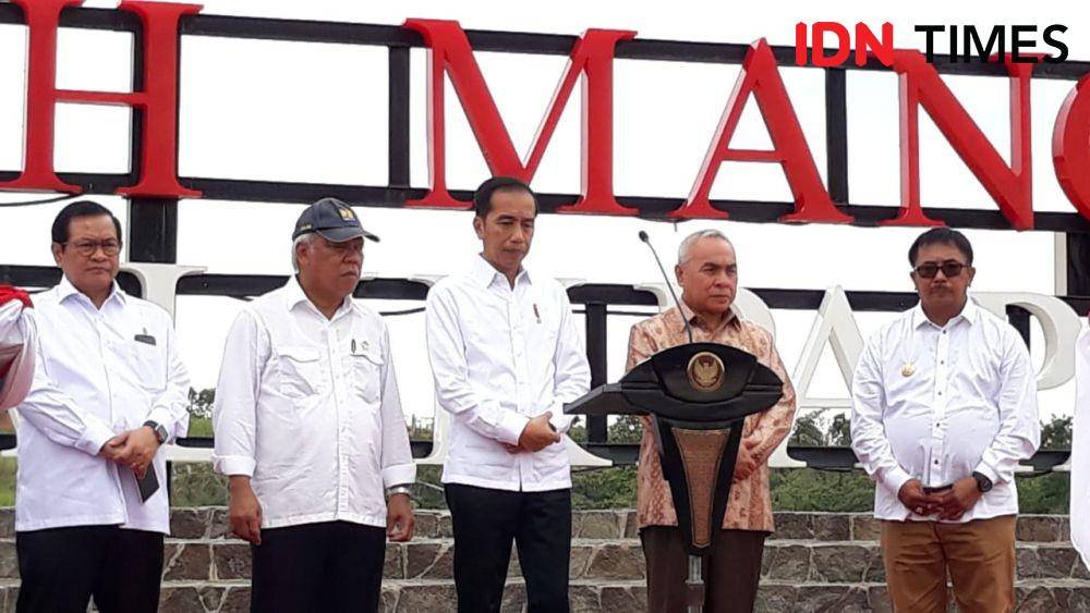 Presiden Jokowi meresmikan TPA sampah Manggar di Balikpapan, Kalimantan Timur, Rabu 18 Desember 2019 (IDN Times/Teatrika Handiko Putri)