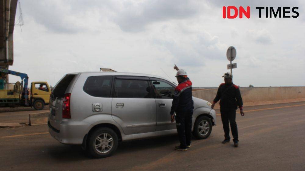 Progres tol sudah bisa dilalui 100 persen saat Nataru (IDN Times/Rangga Erfizal)