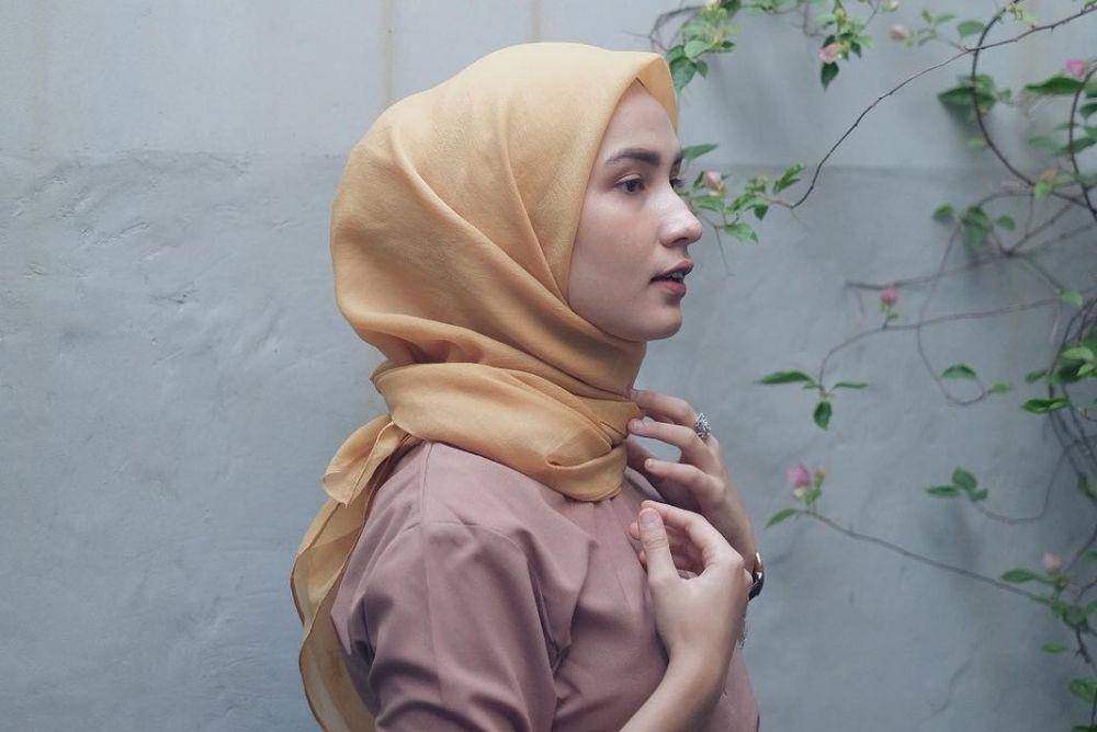 instagram.com/hanum_id