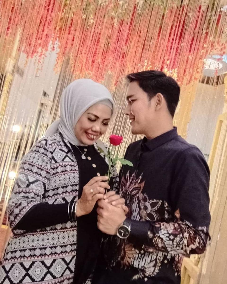 Instagram.com/ellysugigi_real_