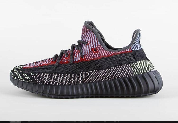 Adidas Yeezy Boost 350 V2 Yecheil rancangan Kanye West/sneakernews.com