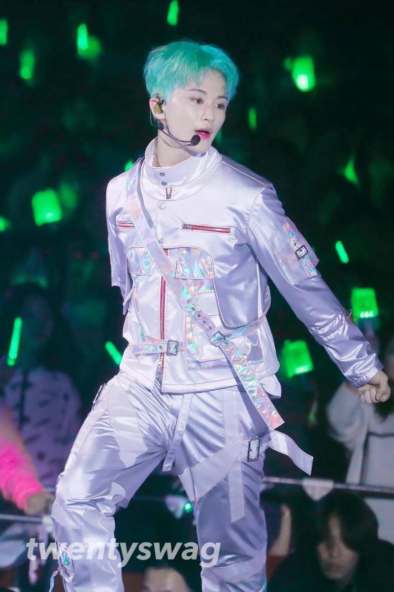 twitter.com/twentyswag