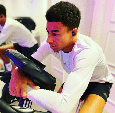 Insatgram.com/jesselingard