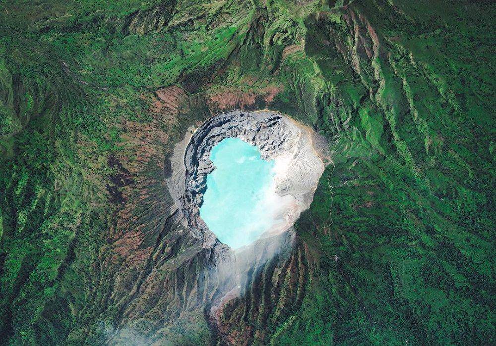 Instagram.com/dailyoverview