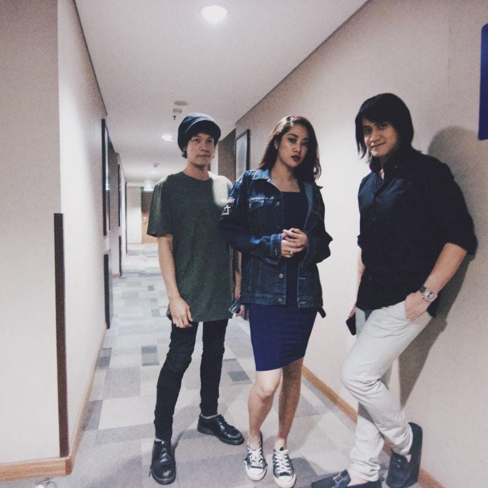 instagram.com/vierratale___