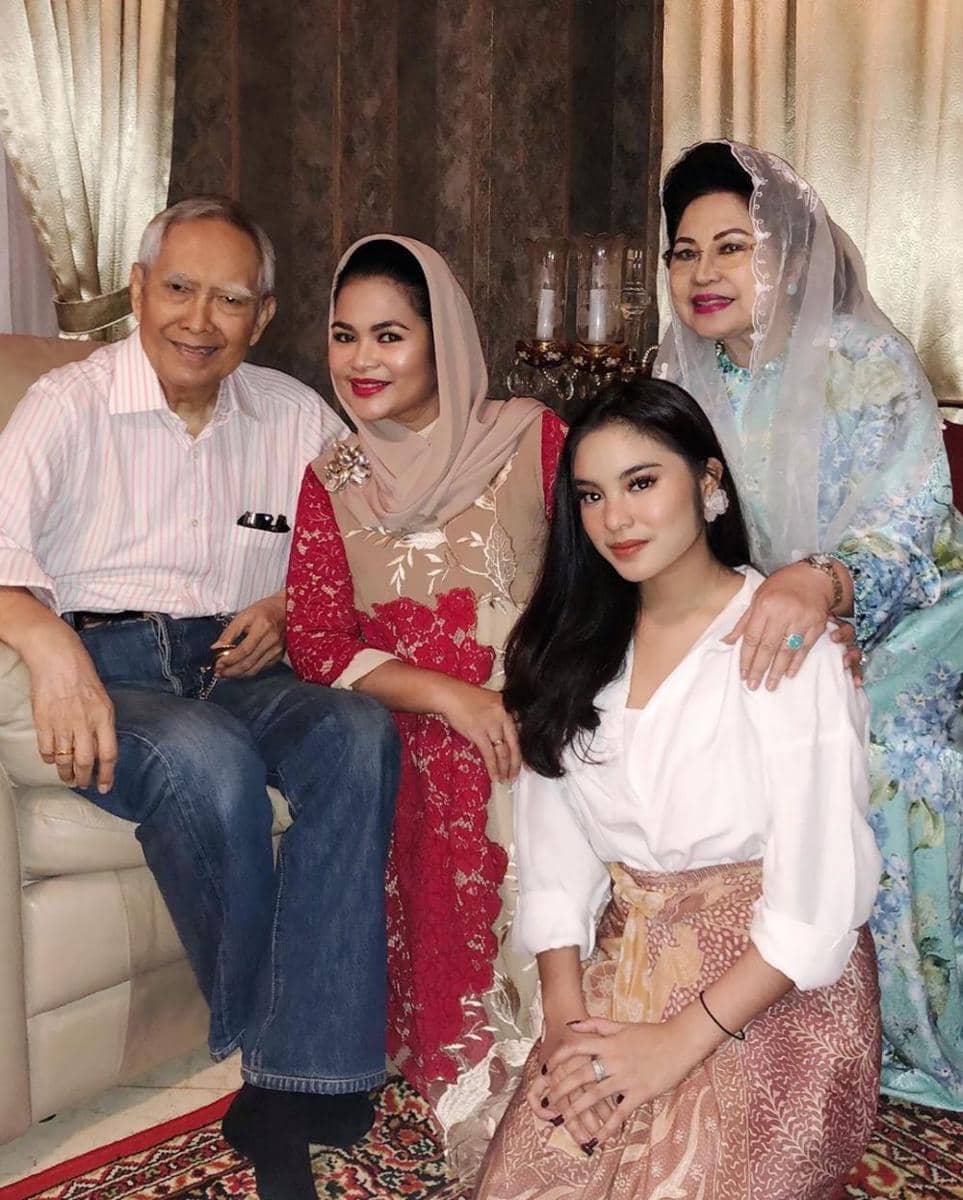 instagram.com/syandria