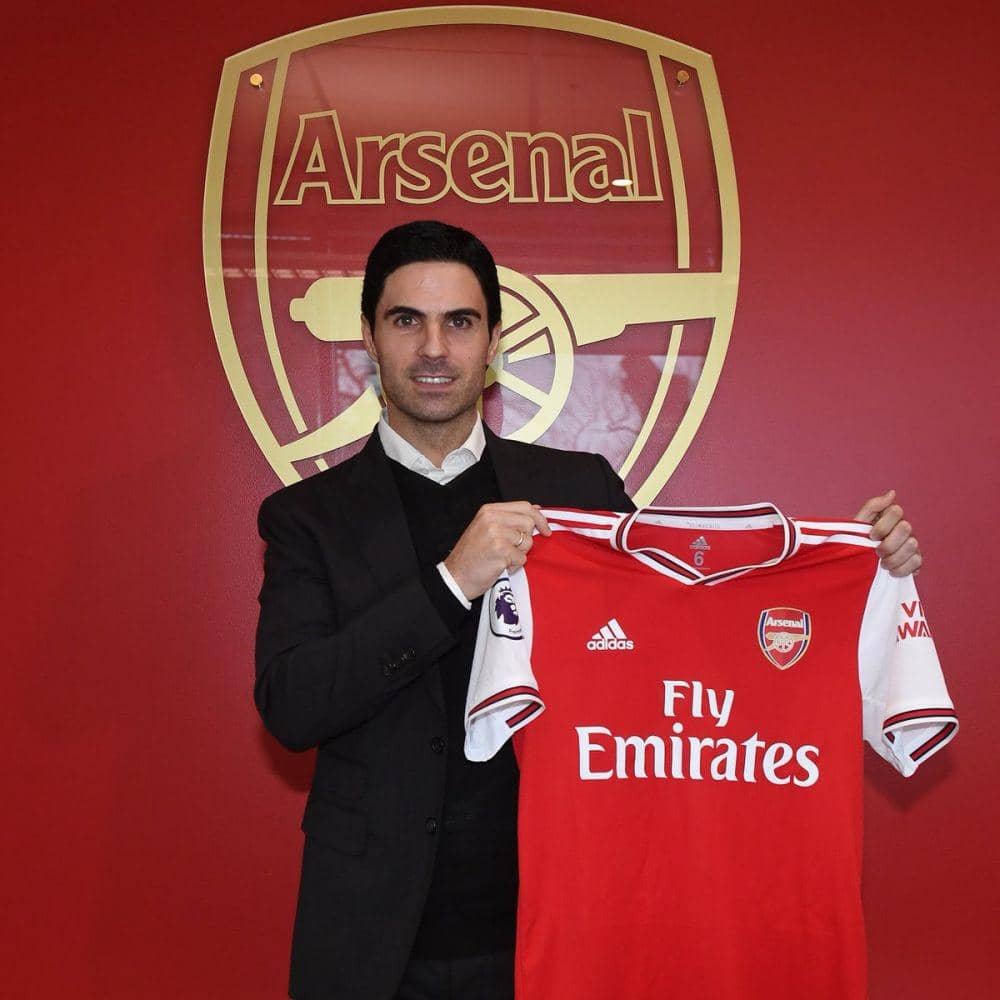 Mikel Arteta saat diperkenalkan sebagai pelatih baru Arsenal. Twitter/@Asenal