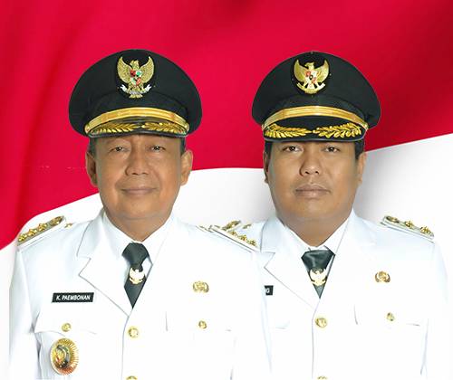 Bupati-Wakil Bupati Toraja Utara, Kalatiku Paembonan dan Yosia Rinto Kadang. torajautarakab.go.id