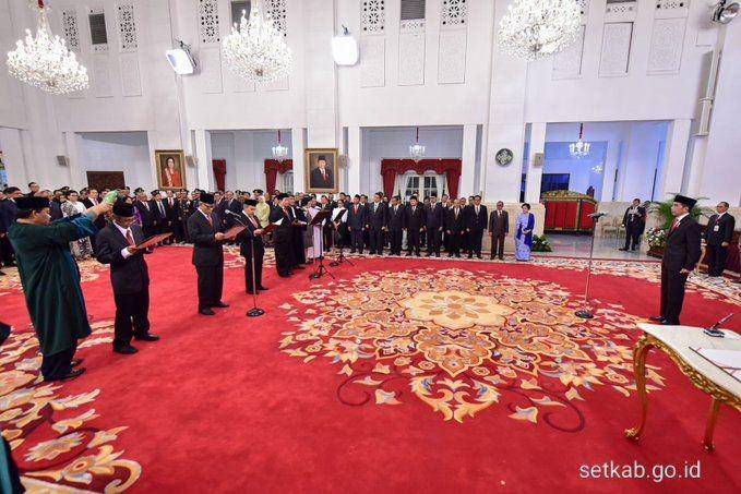 Dewas KPK dilantik oleh Presiden Joko Widodo di Istana Negara. (Dokumentasi Sekretariat Kabinet)