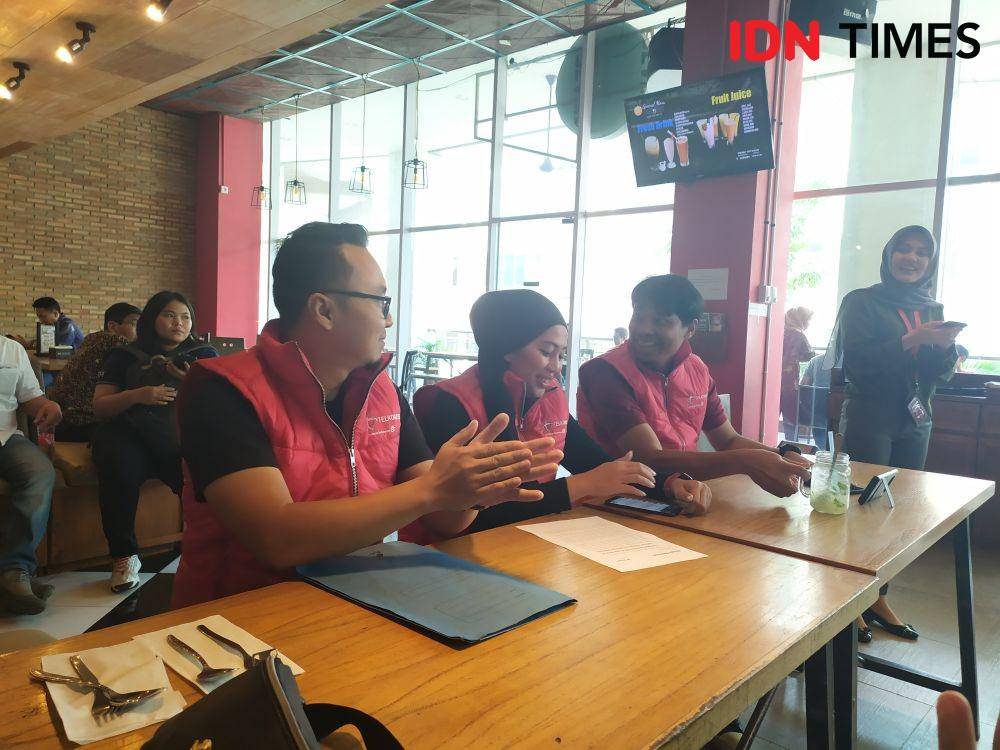 Situasi konferensi pers Telkomsel menggelar Festival Poin di OPI Mall Palembang (IDN Times/Feny Maulia Agustin)