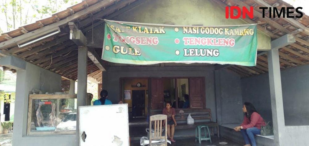 Rumah makan sate kambing Pak Jo di Jalan Siluk Sriharjo Imogiri Bantul. IDN Times/Daruwaskita