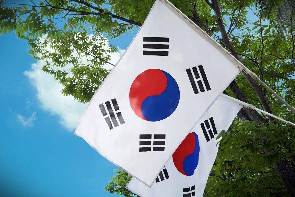 https://pixabay.com/id/photos/julia-roberts-bendera-korea-selatan-2639315/