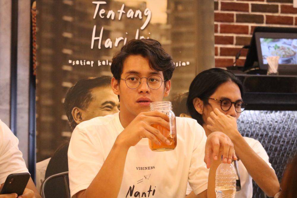 Keluarga menjadi pendukung utama bagi Ardhito Pramono. IDN Times/ Alfi Ramadana