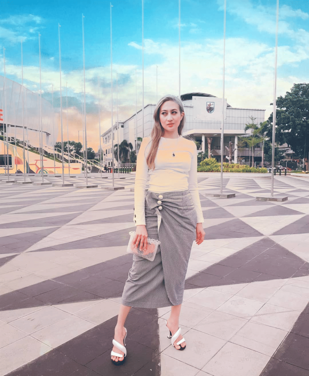 Instagram.com/akuhelmalia