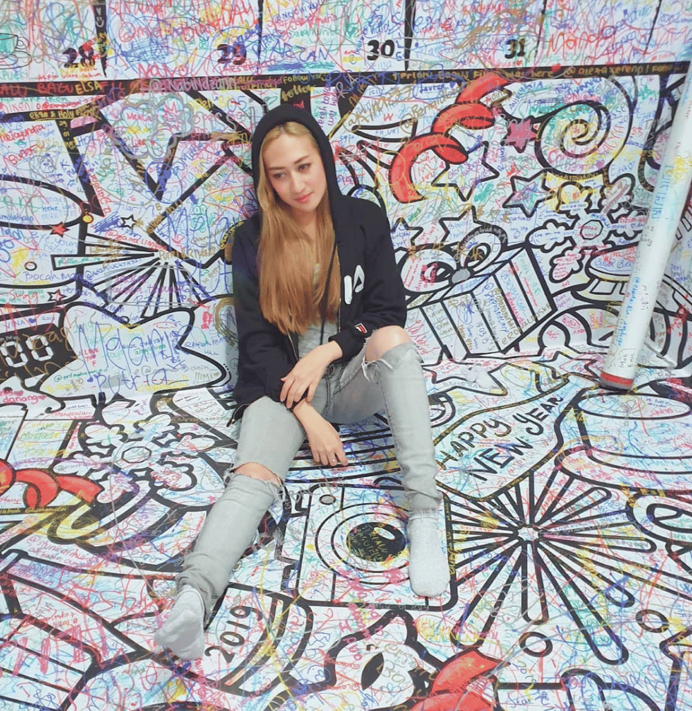 Instagram.com/akuhelmalia