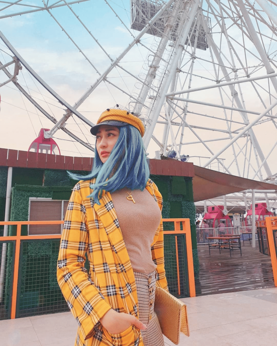 Instagram.com/akuhelmalia