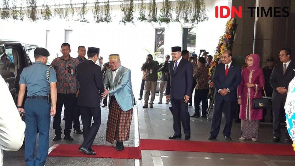 La Nyalla menyambut Jokowi. IDN Times/Fitria Madia