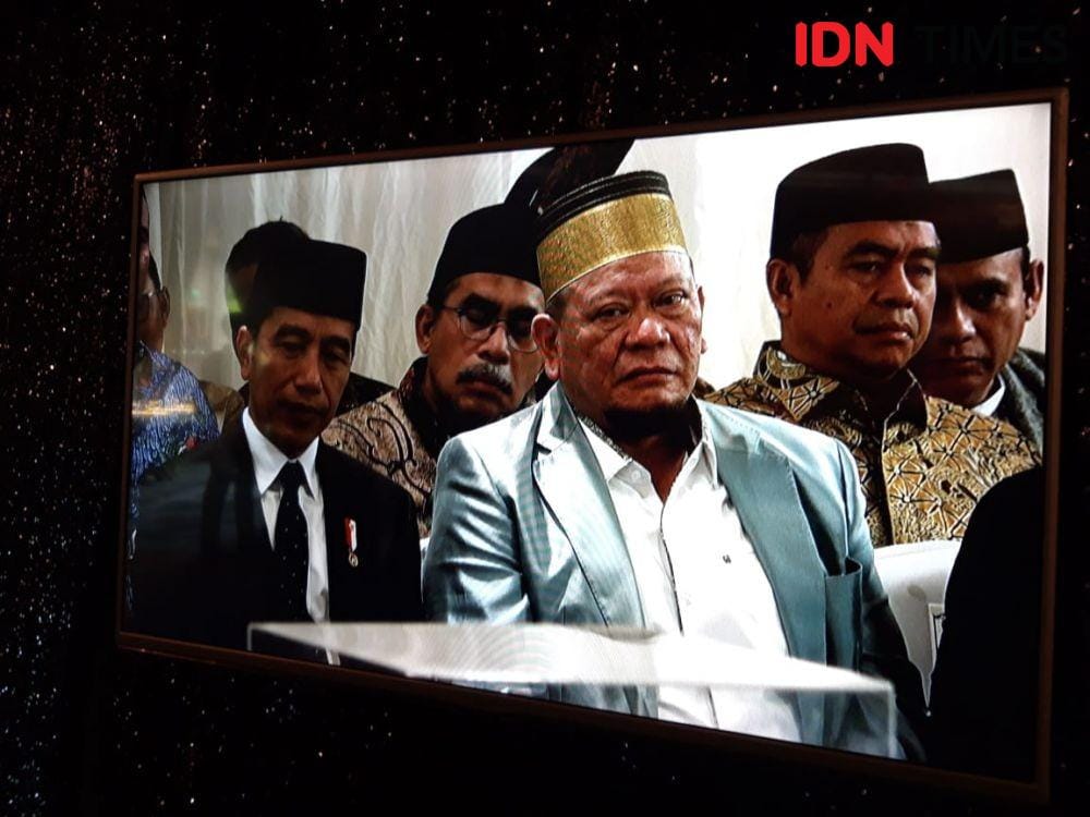Jokowi menjadi saksi pernikahan putri kedua La Nyalla. IDN Times/Fitria Madia