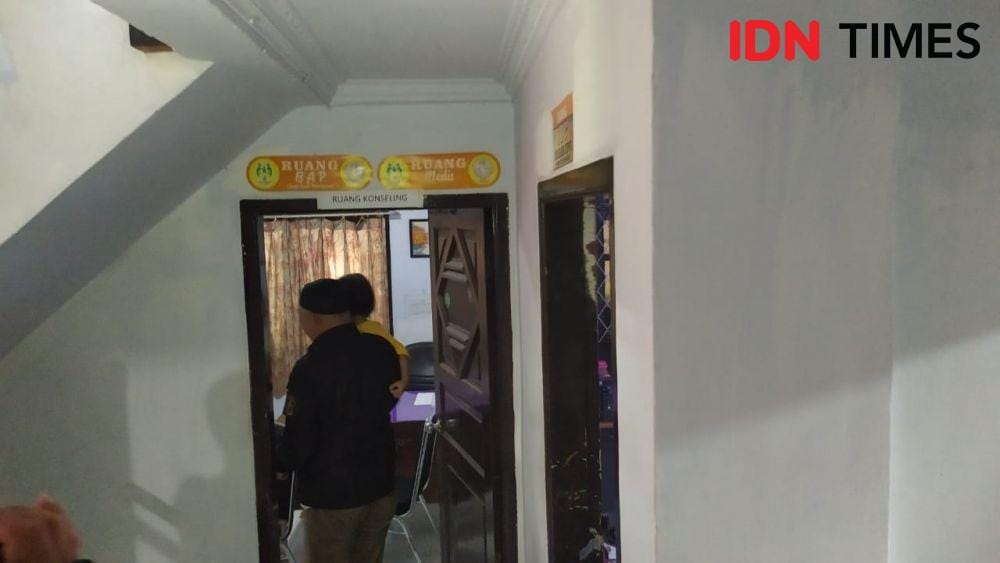 Korban saat dirawat di P2TP2A Makassar. Sabtu, 21 Desember 2019. IDN Times/Sahrul Ramadan