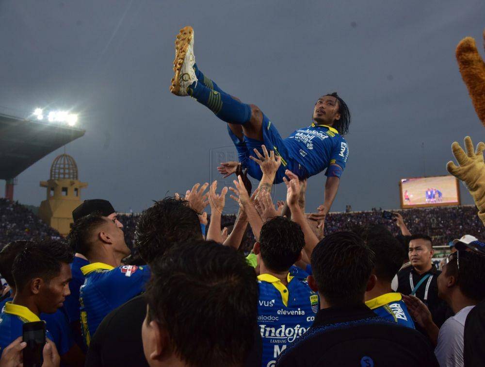 Hariono mengakhiri masa baktinya bersama Persib, Minggu (22/12) lalu. Persib.co.id