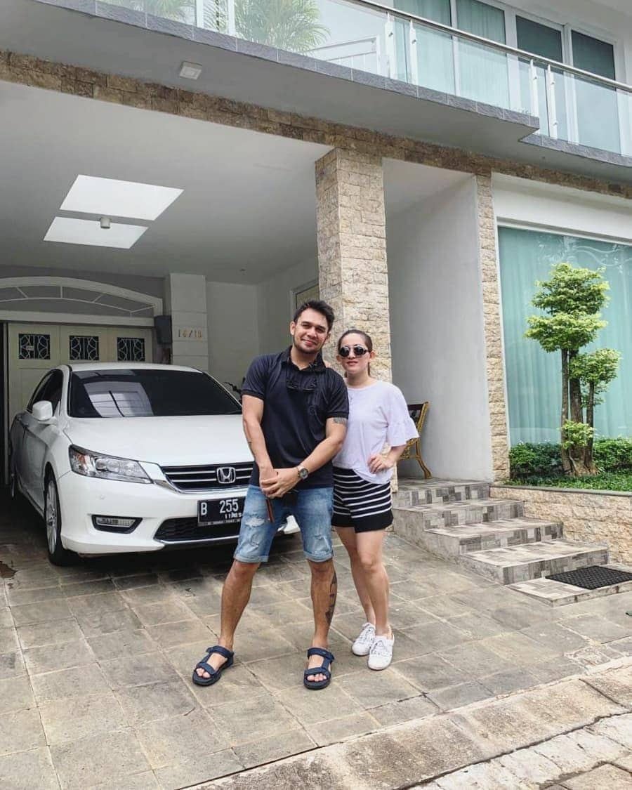 Instagram.com/igopentury