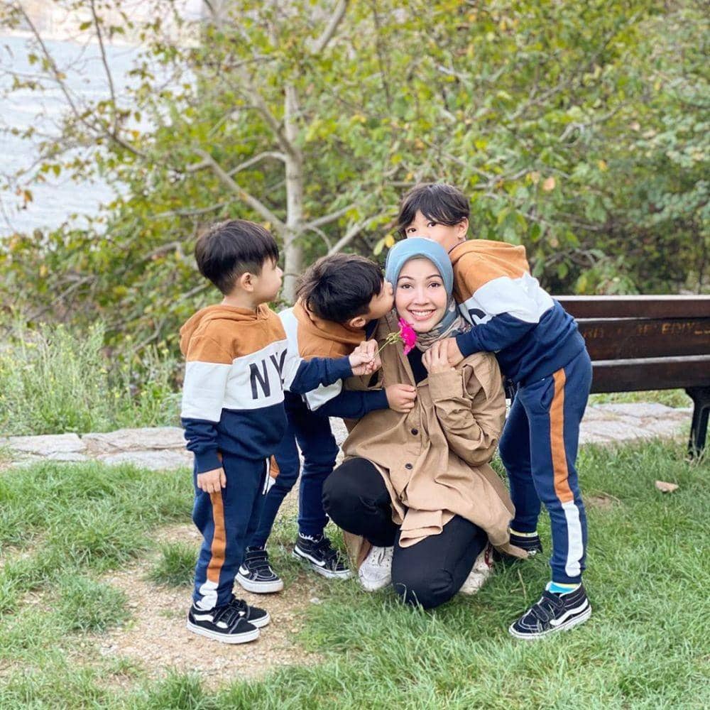 instagram.com/ratnagalih