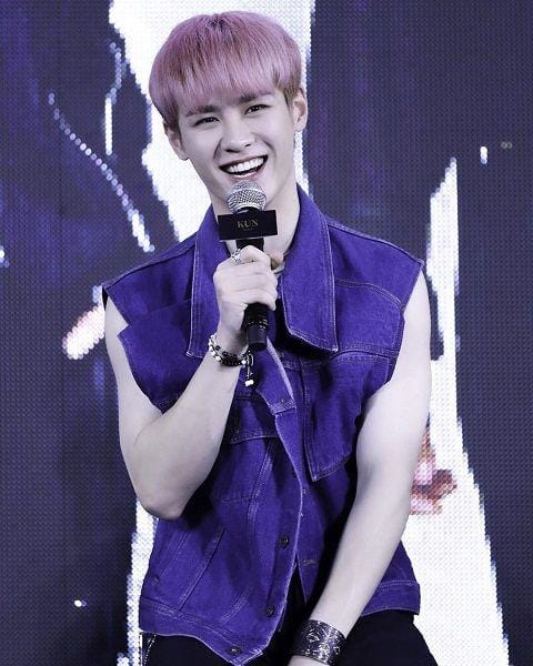 instagram.com/wayv_kun_