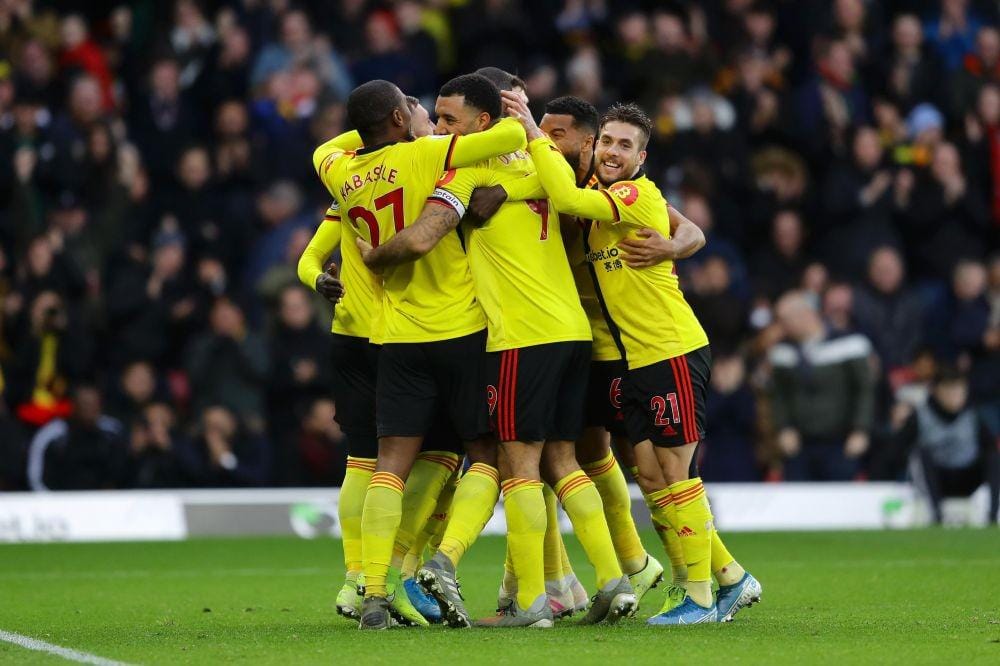 Para pemain Watford merayakan gol kedua timnya di laga lawan Manchester United. Titter/@premierleague