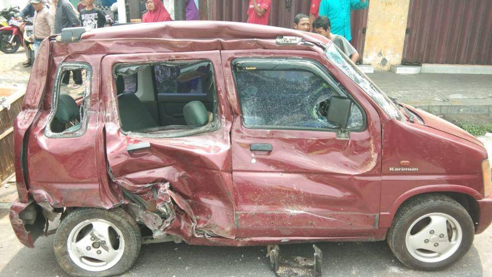 Kondisi Karimun usai kecelakaan maut di Pasuruan, Minggu (22/12). IDN Times/Dok. Istimewa