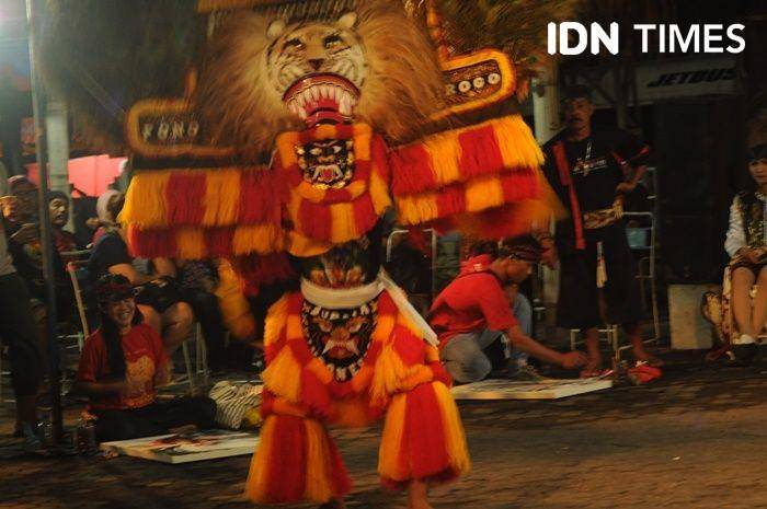 Atraksi Singa Barong dalam Reog Ponorogo di Bentara Budaya Yogyakarta, 21 Desember 2019. IDN Times/Pito Agustin Rudiana