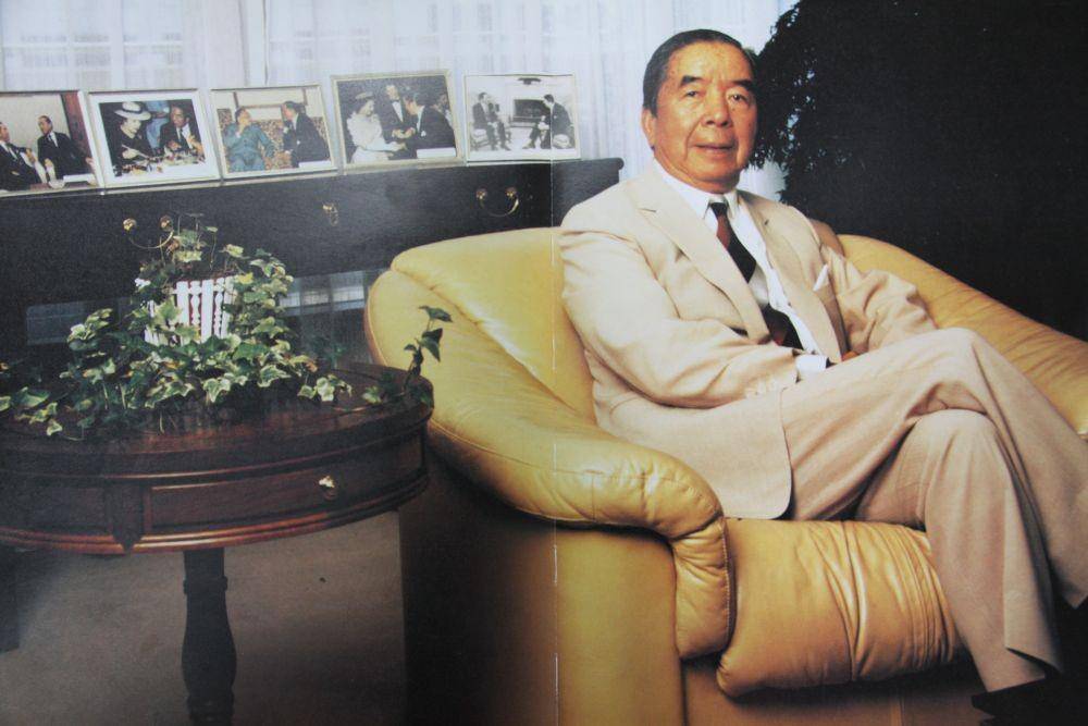 Pao Yue-Kong (http://grs.zju.edu.cn)