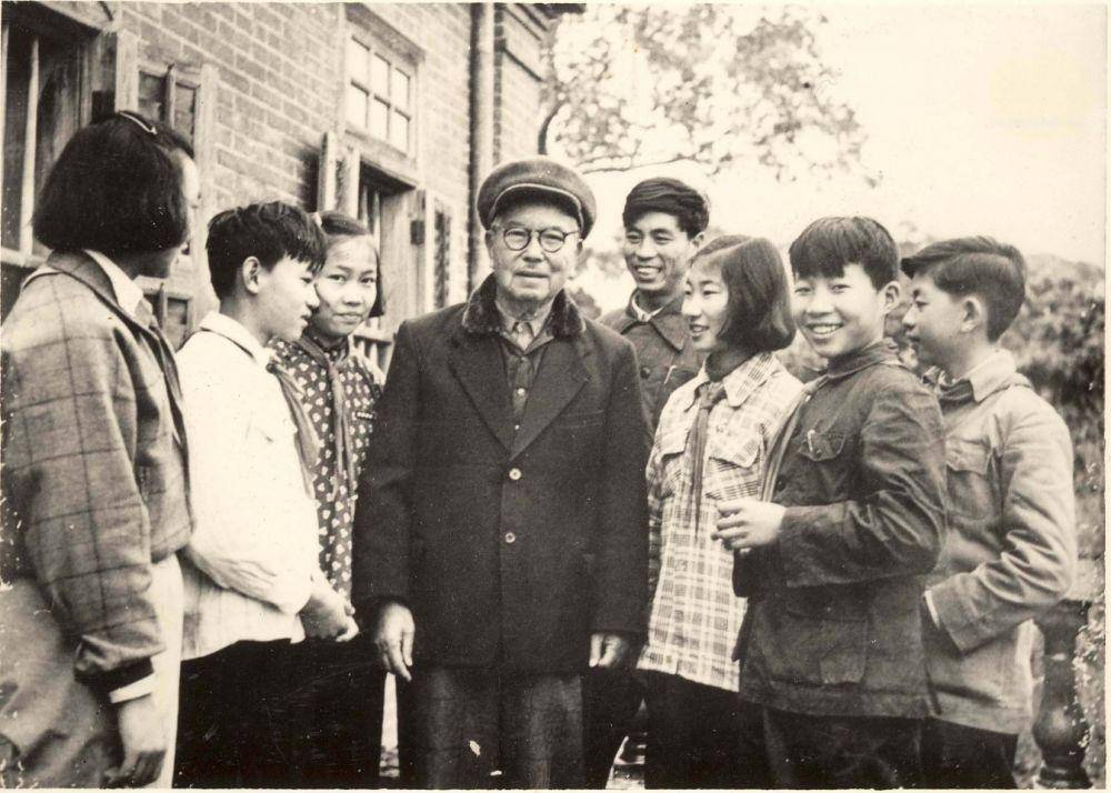 Tan Kah Kee (https://www.thinkchina.sg/)