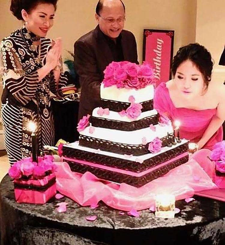 instagram.com/audreyteguh